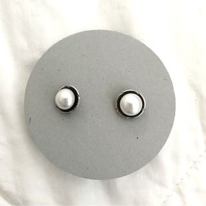 Sterling Silver White Pearl Earrings